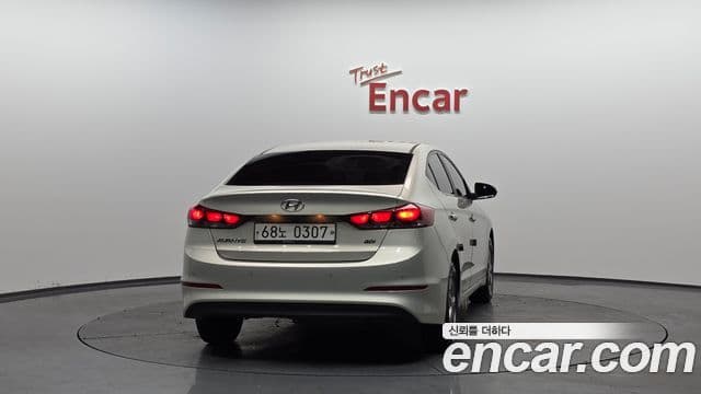 Hyundai Avante AD Style, 2017 4