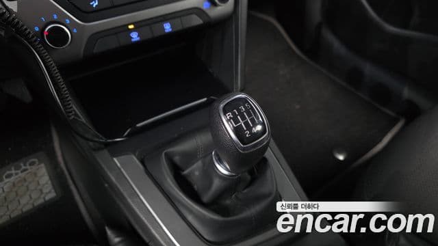 Hyundai Avante AD Style, 2017 9