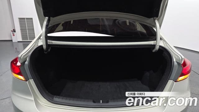 Hyundai Avante AD Style, 2017 21