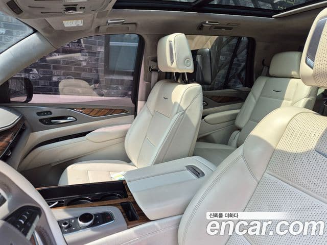 Cadillac Escalade 5세대 Sport Platinum, 2021 11