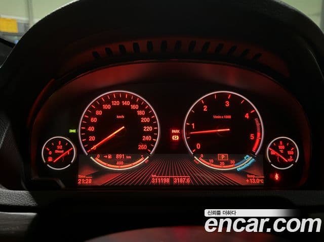 BMW 5시리즈 GT (F07) GT 30d xDrive, 2011 10