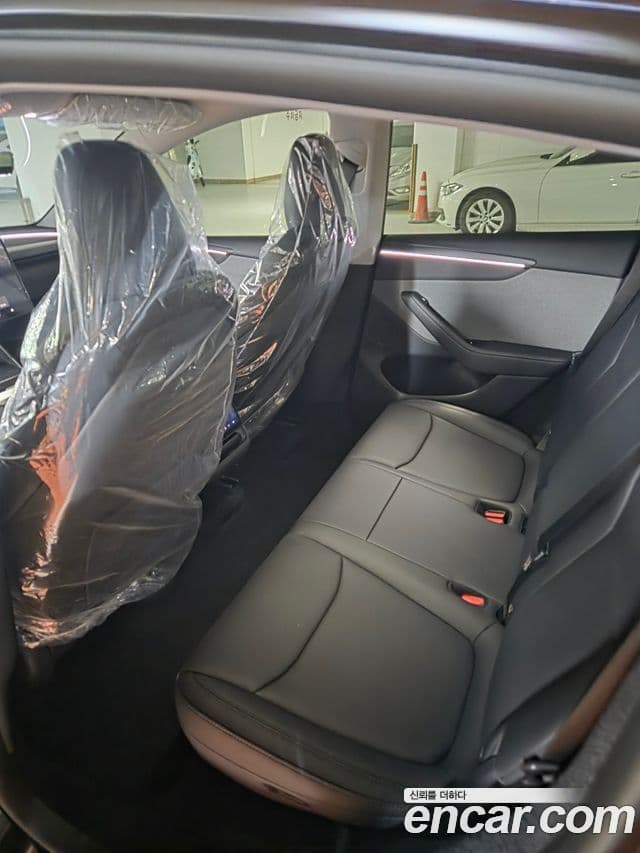 Tesla модель Y, 2025 3