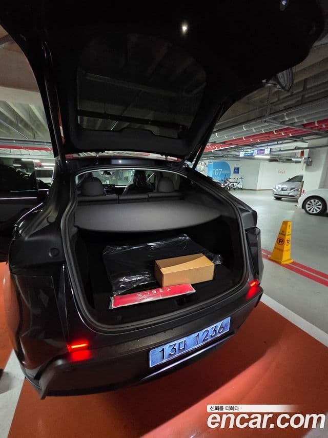 Tesla модель Y, 2025 7