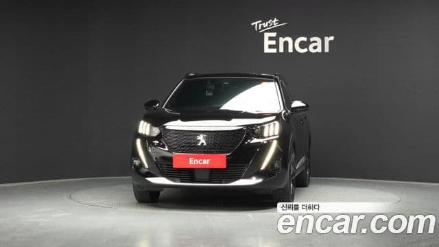 Peugeot e-2008 2세대 EV GT, 2022 3