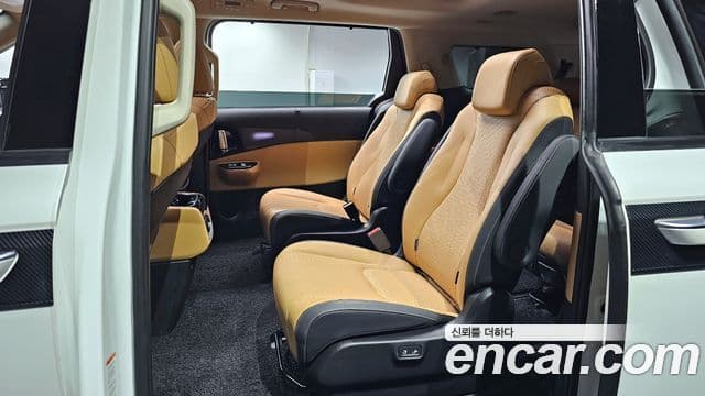 Kia Carnival 4세대 Signature, 2023 12