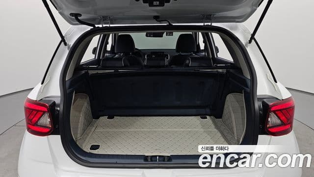 Hyundai Venue 1.6 Flux, 2025 20