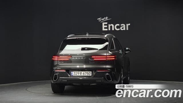 Genesis GV70, 2024 4