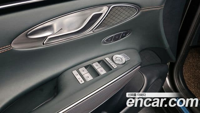 Genesis GV70, 2024 17