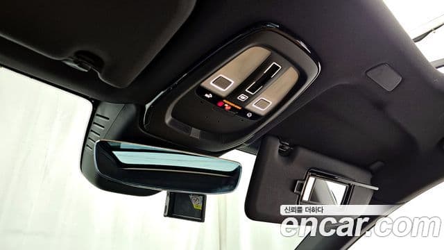 Volvo XC60 2세대 T8 Ultra Bright, 2025 17