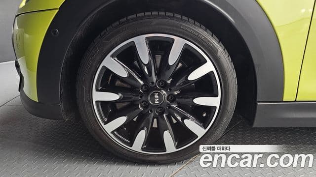 Mini Cooper S 3세대, 2023 все фото