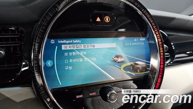 Mini Cooper S 3세대, 2023 16