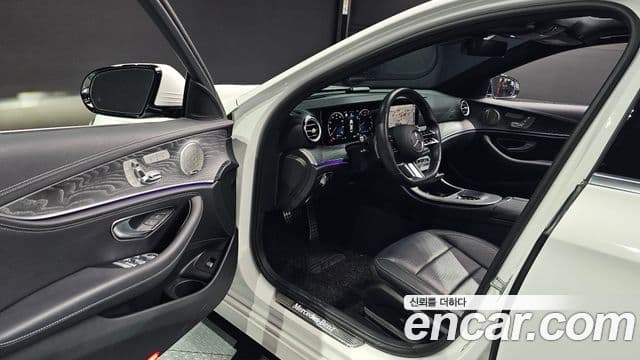 Mercedes-Benz E-класс W213 AMG Line, 2022 12