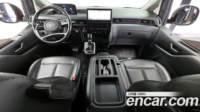 Hyundai Staria Modern, 2023 7