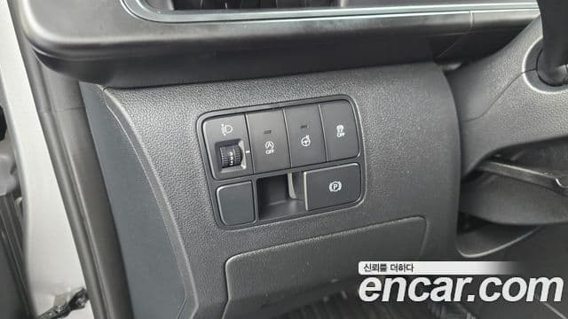 Hyundai Staria Modern, 2023 17