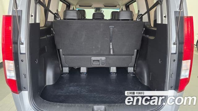 Hyundai Staria Modern, 2023 20