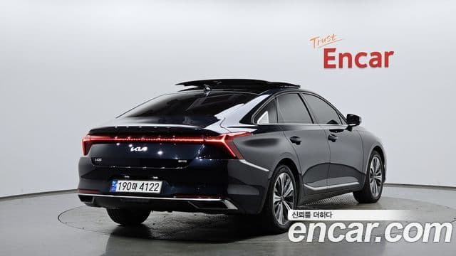 Kia K8 гибрид Signature, 2023 2