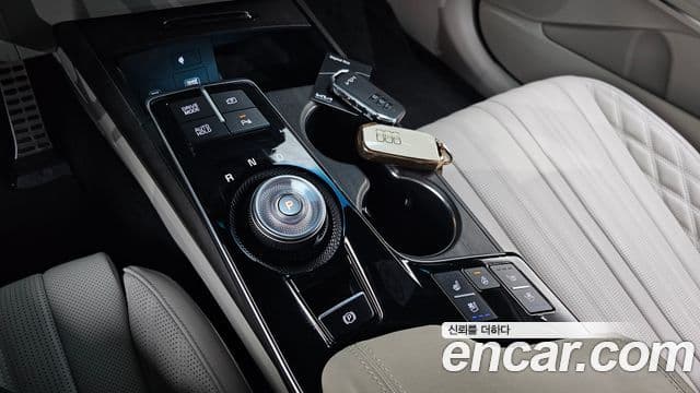 Kia K8 гибрид Signature, 2023 9