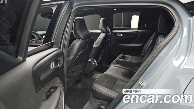 Volvo XC40 Recharge twin Ultimate, 2022 12