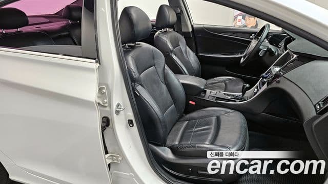 Hyundai YF Sonata топовая версия, 2010 12