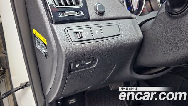 Hyundai YF Sonata топовая версия, 2010 14