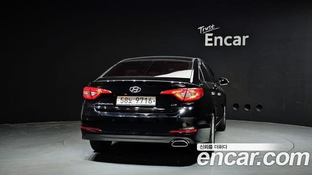 Hyundai LF Sonata Premium, 2015 4