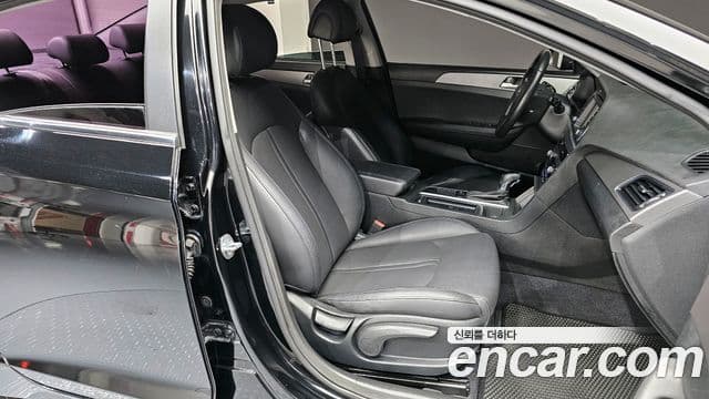 Hyundai LF Sonata Premium, 2015 12