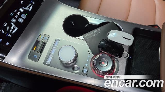 Genesis GV70, 2025 9