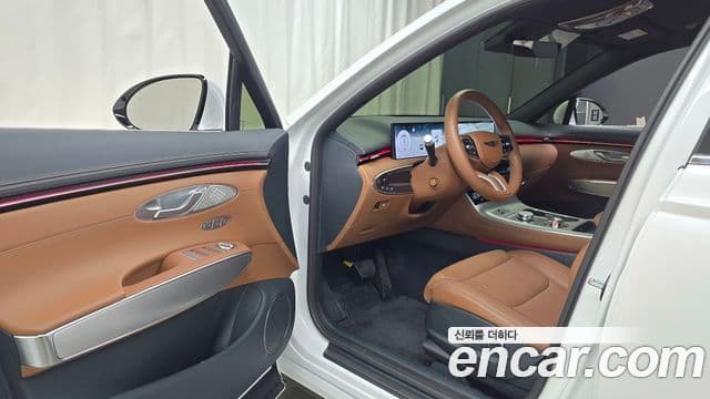 Genesis GV70, 2025 10