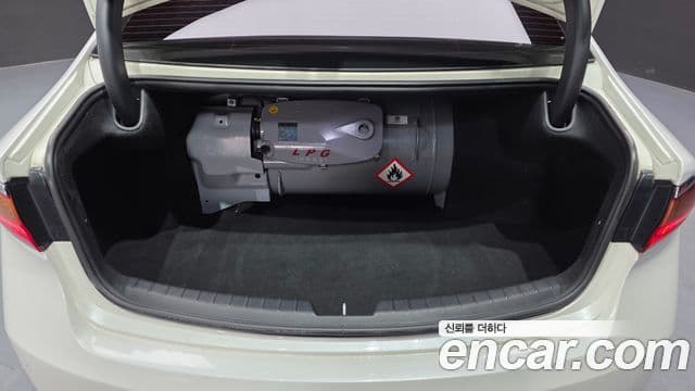 Kia All New K7 3.0 LPI Luxury (арендный автомобиль), 2016 20