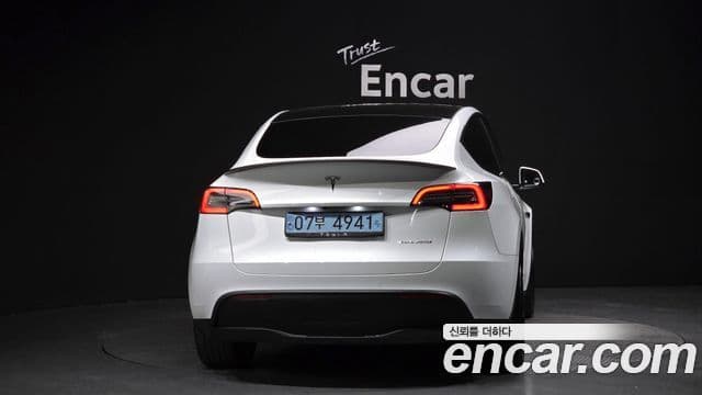 Tesla модель Y Long Range AWD, 2022 4