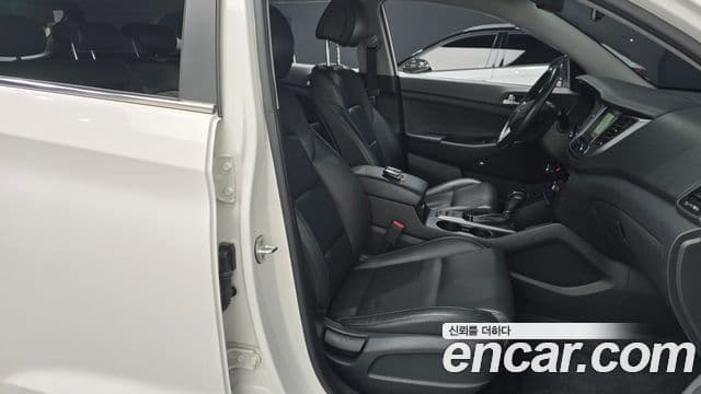 Hyundai All New Tucson Premium, 2017 10