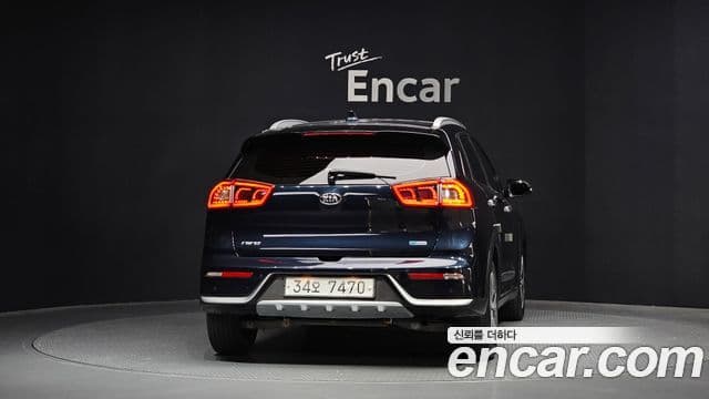 Kia Niro Prestige, 2018 4