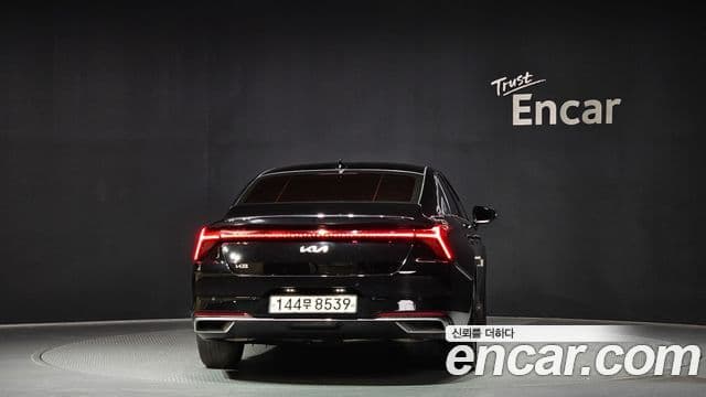 Kia K8 Standard(арендный автомобиль), 2022 4