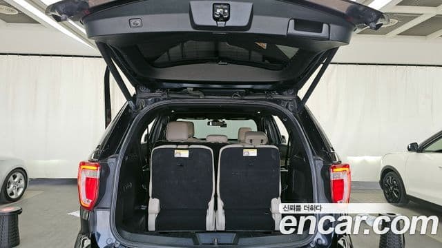 Ford Explorer 5세대, 2018 20