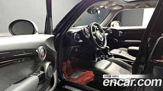 Mini Cooper D 3세대, 2018 12