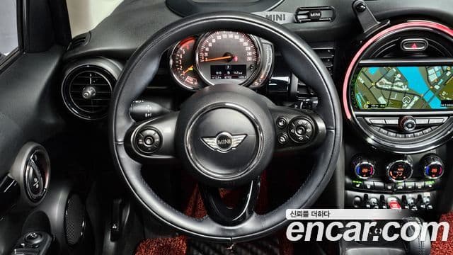 Mini Cooper D 3세대, 2018 13