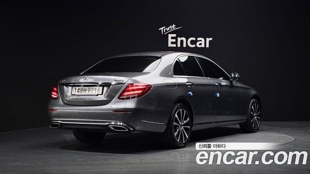 Mercedes-Benz E-класс W213 Exclusive, 2020 2