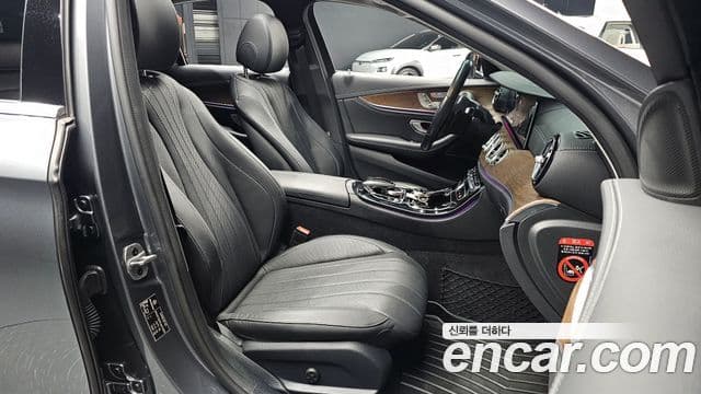 Mercedes-Benz E-класс W213 Exclusive, 2020 10