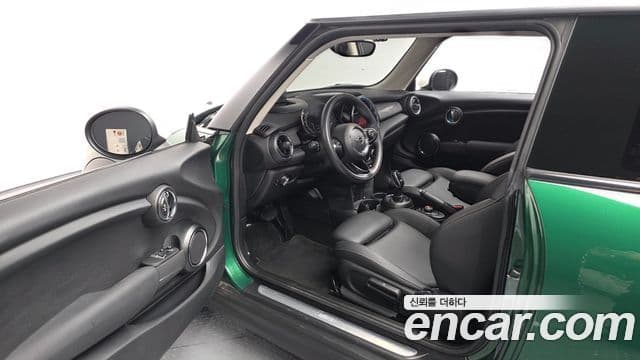 Mini Cooper 3세대, 2021 10