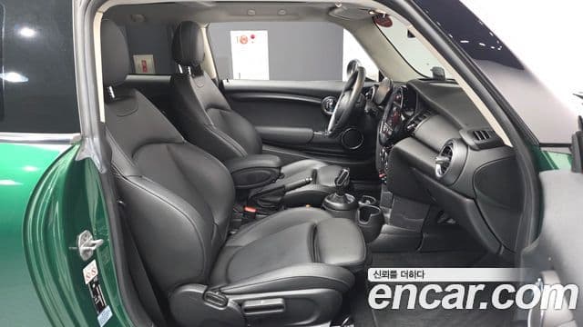 Mini Cooper 3세대, 2021 11