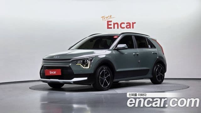 Kia D All New Niro Trendy, 2022 1