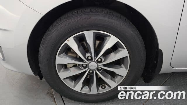 Kia All New Carnival Luxury, 2017 все фото