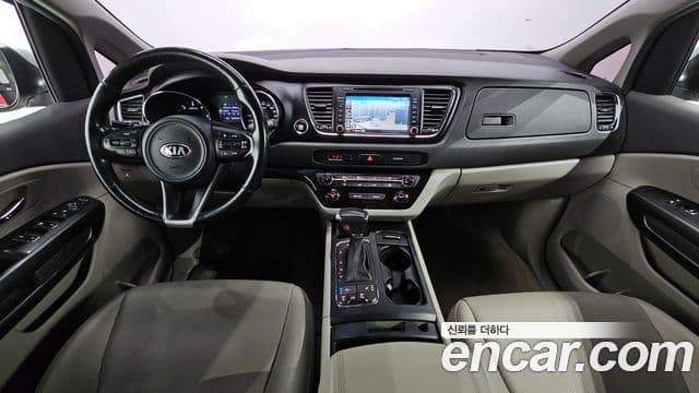 Kia All New Carnival Luxury, 2017 7