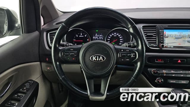 Kia All New Carnival Luxury, 2017 13