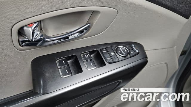 Kia All New Carnival Luxury, 2017 16