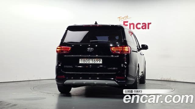 Kia The / новый New Carnival Luxury, 2019 4