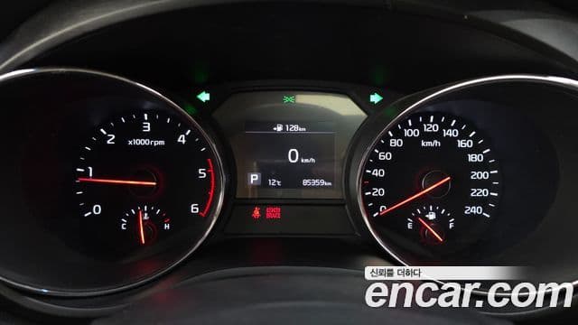 Kia The / новый New Carnival Luxury, 2019 8