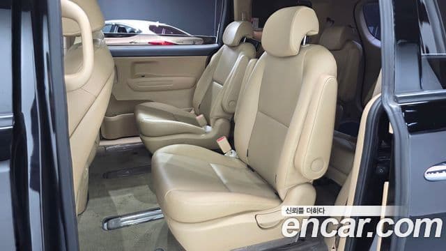 Kia The / новый New Carnival Luxury, 2019 12