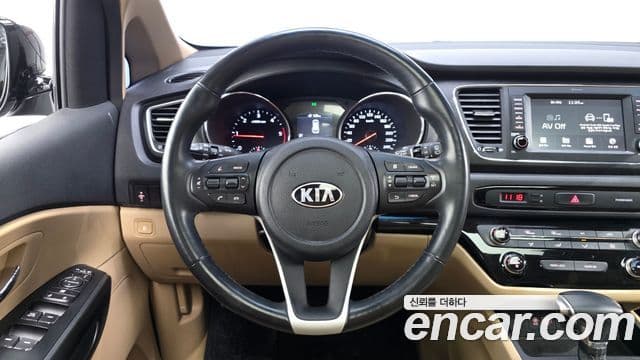 Kia The / новый New Carnival Luxury, 2019 13