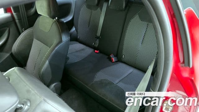 Ситроен / DS DS3 1.6 e-HDi So Chic, 2013 12